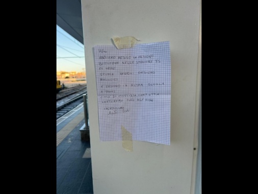 Allarme bomba a Trani, sospesa circolazione treni