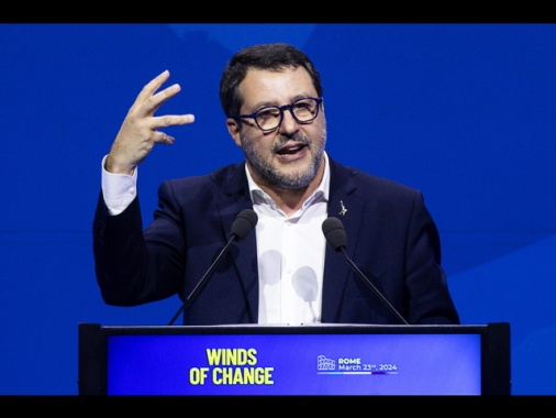 Salvini,spero che nel centrodestra nessuno preferisca Macron