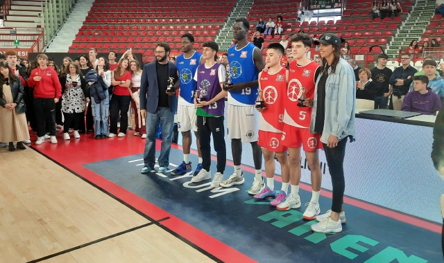 Basket, Varese School Cup: la festa dei 4mila