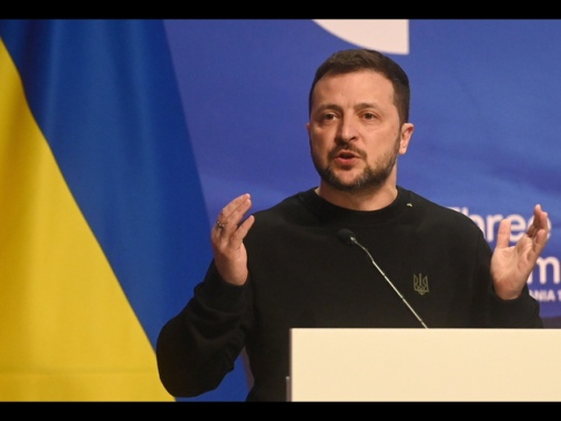 Zelensky, difesa aerea ci serve per le centrali nucleari