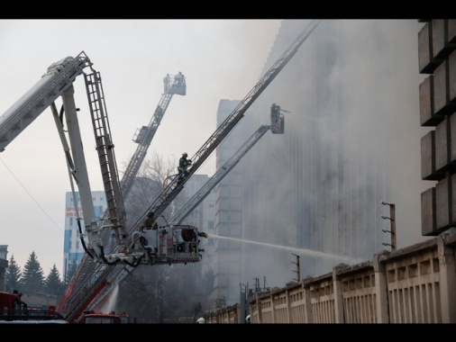 La torre della tv di Kharkiv distrutta da un raid russo