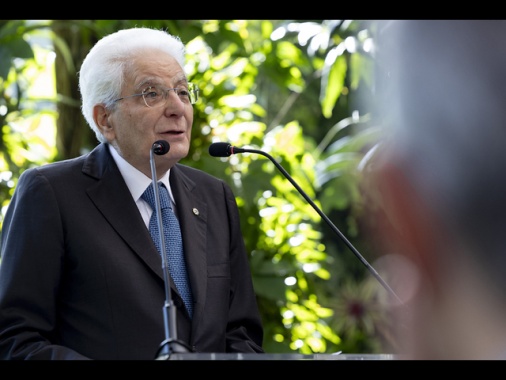 Mattarella, confronto chiede disponibilità a essere minoranza