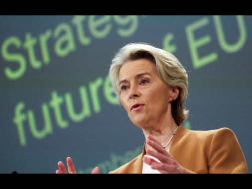 Von der Leyen determinata a presentare il collegio martedì