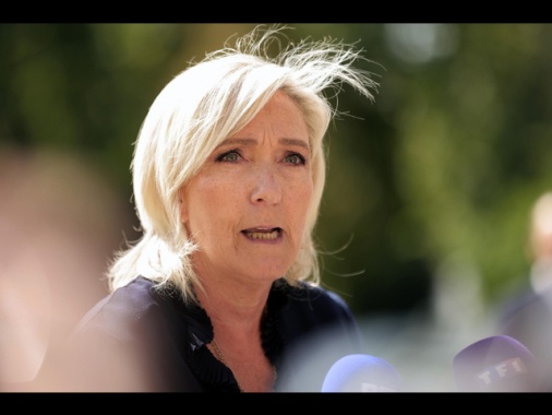 Marine Le Pen chiede nuove elezioni nel 2025