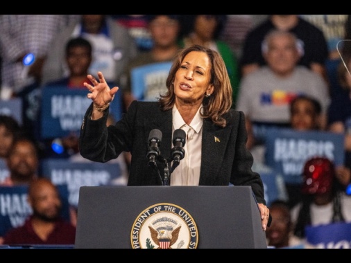 Harris attacca Trump, 'instabile e squilibrato'