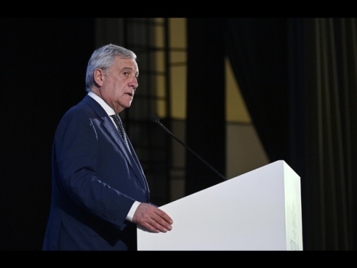 Tajani in Liguria, non torni quella dei clienti di certe tessere