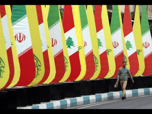 Media, Israele ha avvertito l'Iran dell'attacco tramite terzi