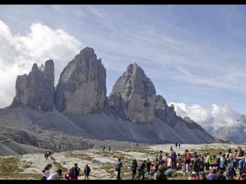 Alpinista precipita e muore dalle Tre Cime di Lavaredo