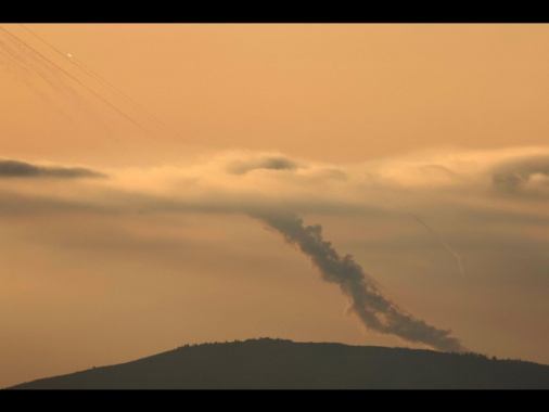 Idf, 'ieri 100 razzi di Hezbollah contro Israele'