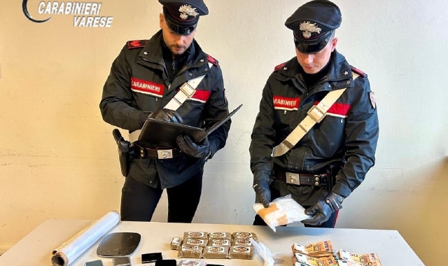 Somma Lombardo, spaccio in stazione: quattro arresti