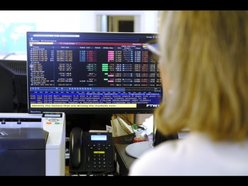 Lo spread tra Btp e Bund apre piatto a 128 punti base