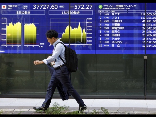 Borsa: Asia positiva con la Cina, Europa verso rialzo