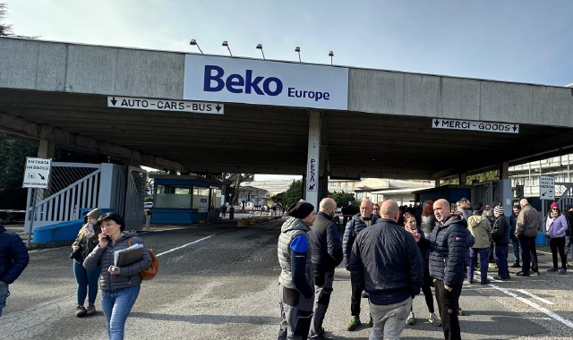 Beko, la Provincia scrive al Governo. Urso: «Con l’Italia l’azienda si confronta»