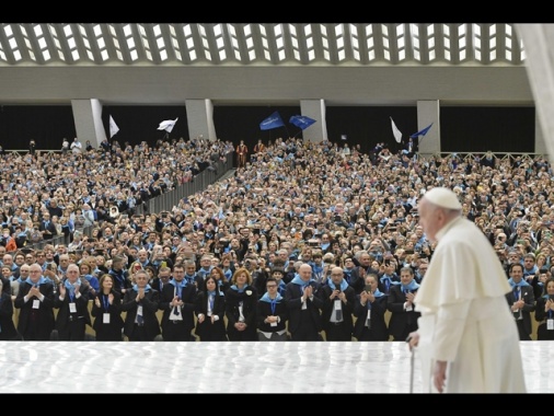 Il Papa, lottare insieme contro la violenza sulle donne