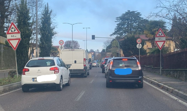 Le code sulla Bretella in direzione Varese
