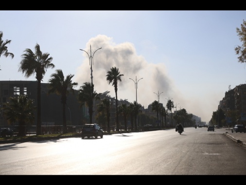 Oltre 900 morti dall'inizio dell'offensiva dei ribelli in Siria