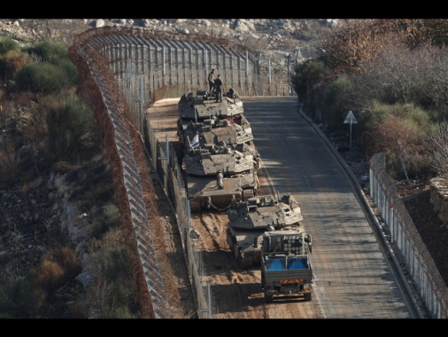 Ong, oltre 100 raid Israele su siti militari in Siria oggi