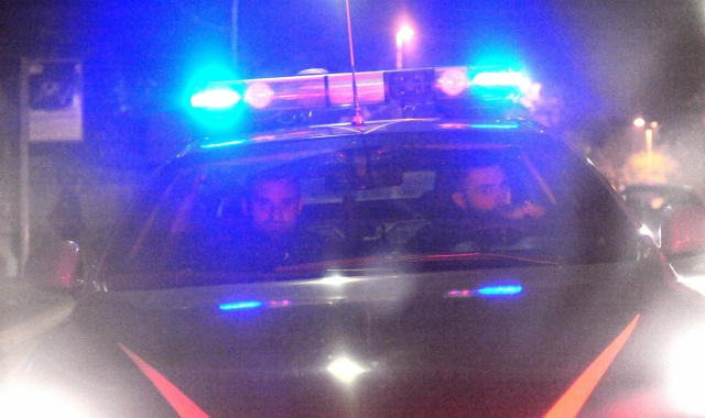 Uno sconosciuto nell’auto: donna aggredita in viale Belforte