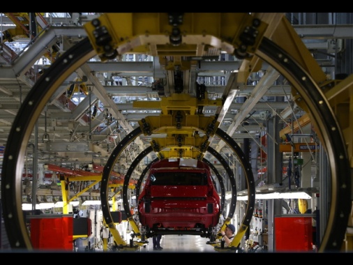 Anfia, caduta libera della produzione auto, -32,4% a ottobre