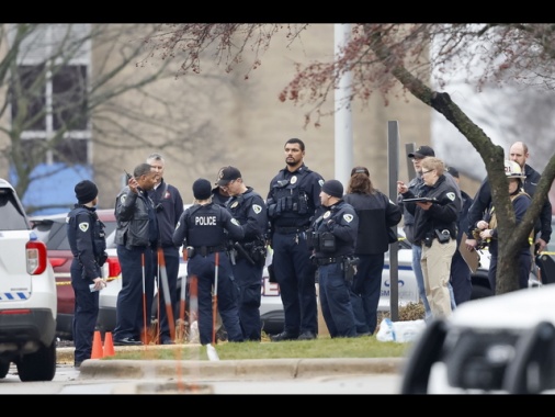 Media, a sparare in scuola Usa una studentessa di 17 anni