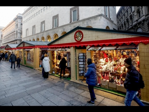 Confcommercio, per i regali oltre 50% va nei negozi sotto casa