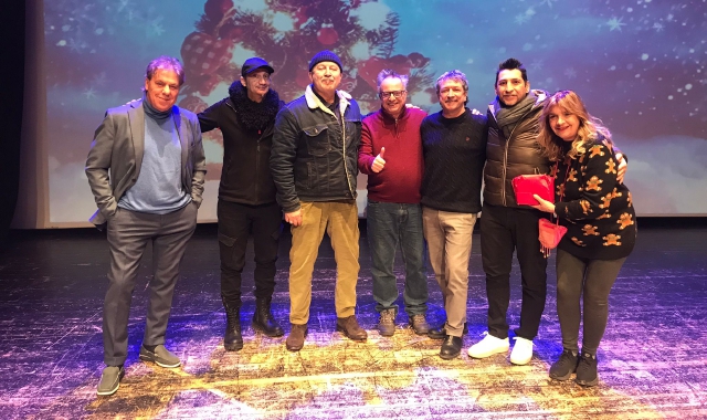 Stefano Chiodaroli e il suo gruppo sul palco del Teatro Condominio di Gallarate
