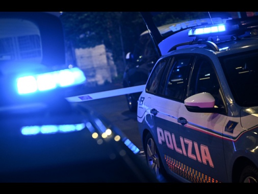 Uomo accoltellato a morte in pieno centro a Bergamo