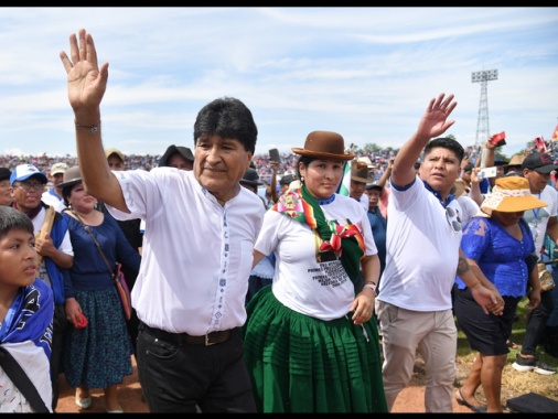 Bolivia, mandato d'arresto per l'ex presidente Evo Morales