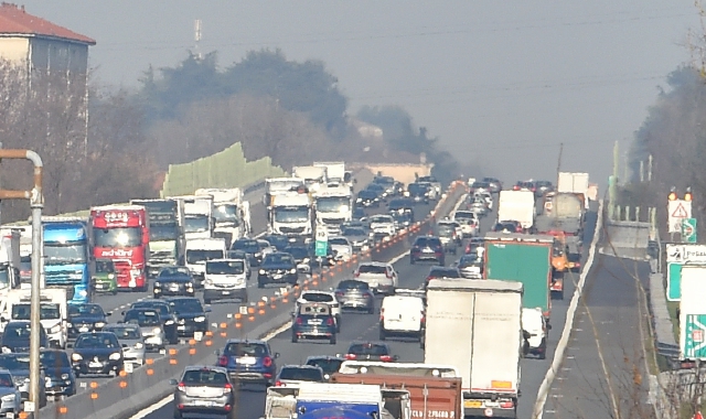 Code nel tratto Autolaghi fra Busto e Legnano  (foto Archivio)