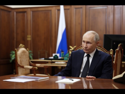 Cremlino, Putin e Trump hanno parlato un'ora e mezza