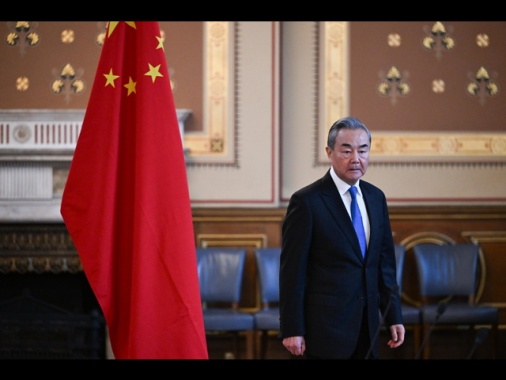 Wang, rispetto sovranità territoriale vale anche per la Cina