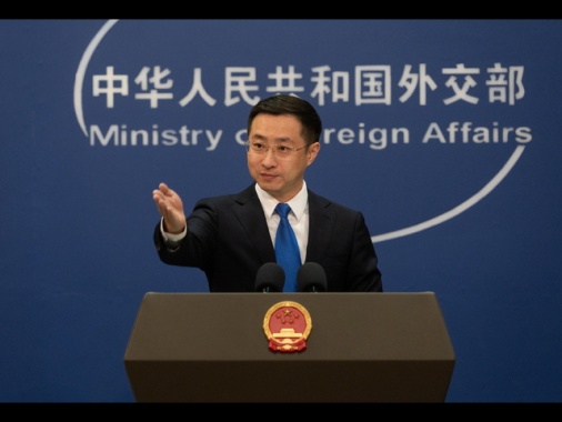 Cina condanna sanzioni Gb sulle forniture a esercito russo