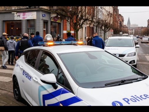 Blitz polizia in Belgio, fermati lobbisti legati a Huawei