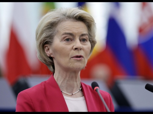 Von der Leyen, 'aperti a negoziati con gli Usa sui dazi'