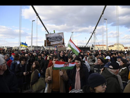 Via libera dell'Ungheria a nuova stretta sui diritti umani