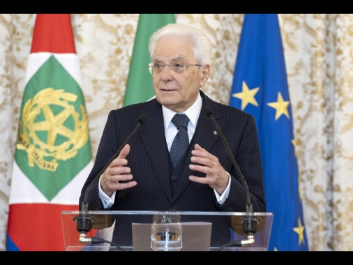 Mattarella dimesso dall'ospedale, è al Quirinale