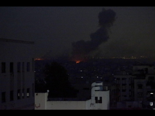 Media, attacco israeliano a Gaza City, almeno 10 morti