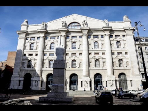 Borsa: Milano forte (+1,3%) con l'Europa dopo avvio Wall street