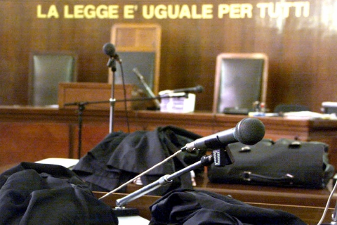 Gli avvocati “giudicano” i magistrati