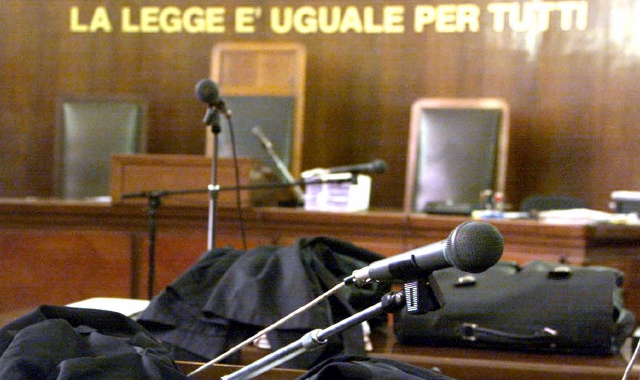 Gli avvocati “giudicano” i magistrati
