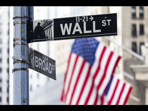 'Wall Street cancella perdite post dazi, S&P 500 record'