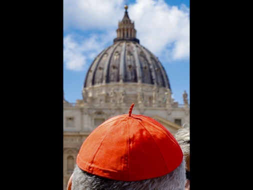 Bruni, cardinali elettori entrano in conclave di diritto