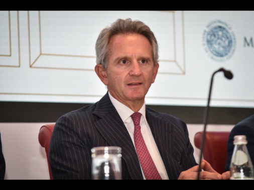 Nagel (Mediobanca) ricevuto a Palazzo Chigi, vede Caputi
