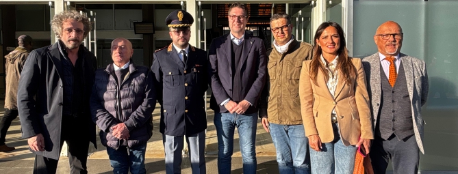 Via all’ordinanza anti-maranza. Molteni: «Militari? Opzione da valutare»