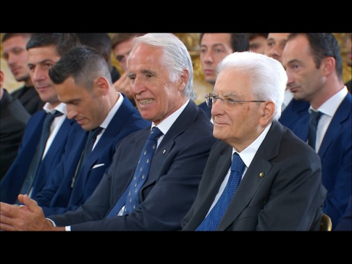 Mattarella, calciatori esempio per i giovani, siate responsabili