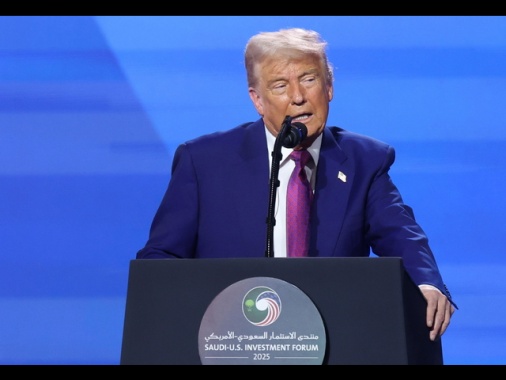 Trump, 'Qatar ha ordinato aerei da Boeing per 200 miliardi'