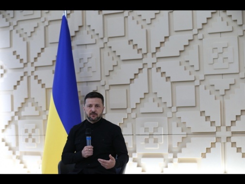 Zelensky, pronto a negoziati diretti con leadership russa