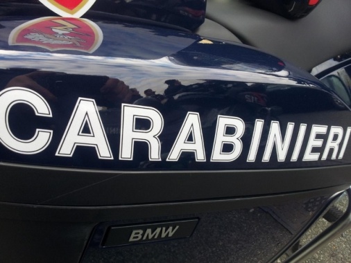 ++ Fuggono da Cc e si schiantano, morto conducente altra auto ++