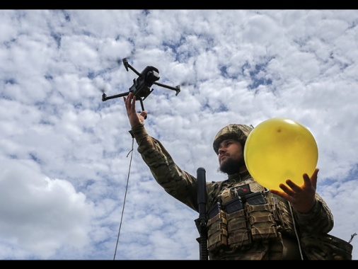 Kiev, 'distrutti in Russia 40 bombardieri strategici'