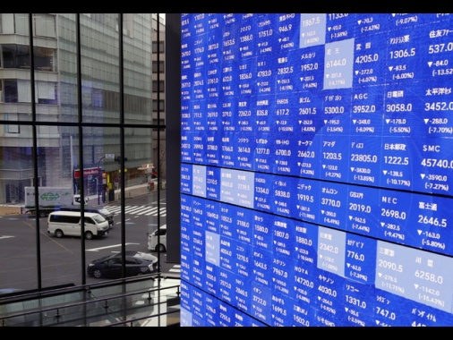 Borsa: Asia in rialzo, Europa alla prova dei dazi